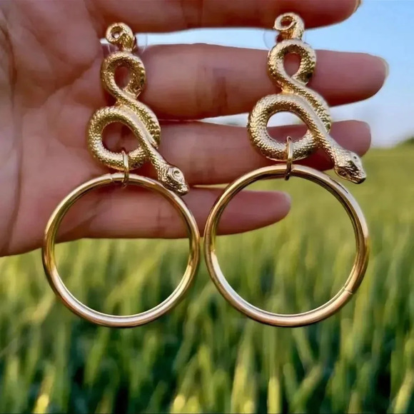 Serpenti Gold Snake Hoop Earrings - Picture 4 of 9